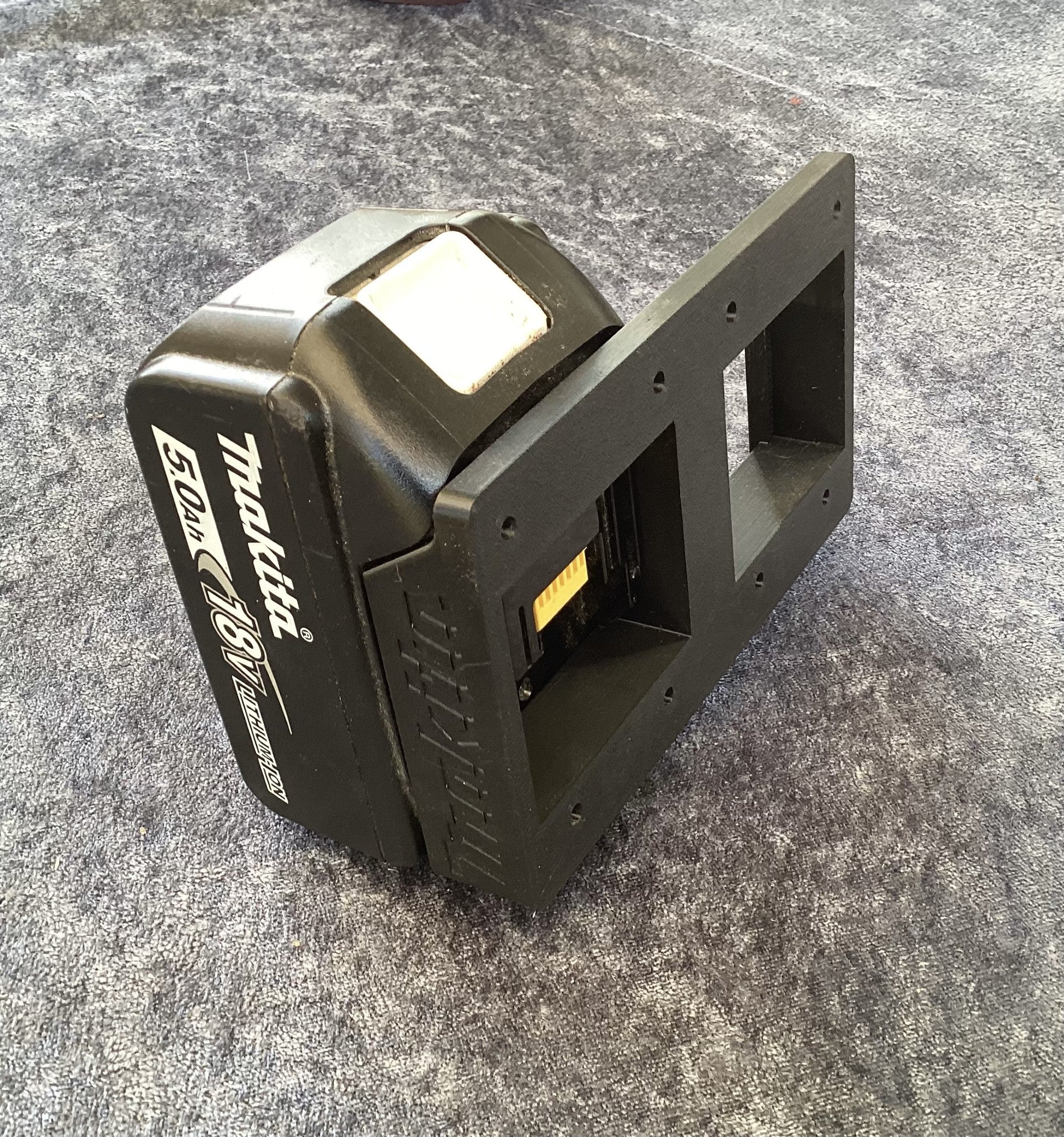 Batteriholder "dobbelt" Makita